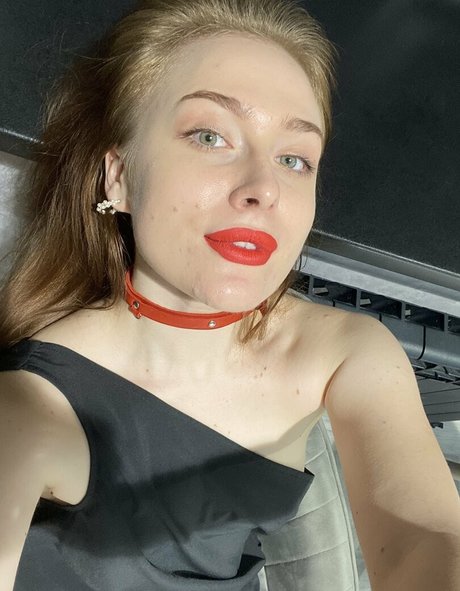 horny teen onlyfans top photo