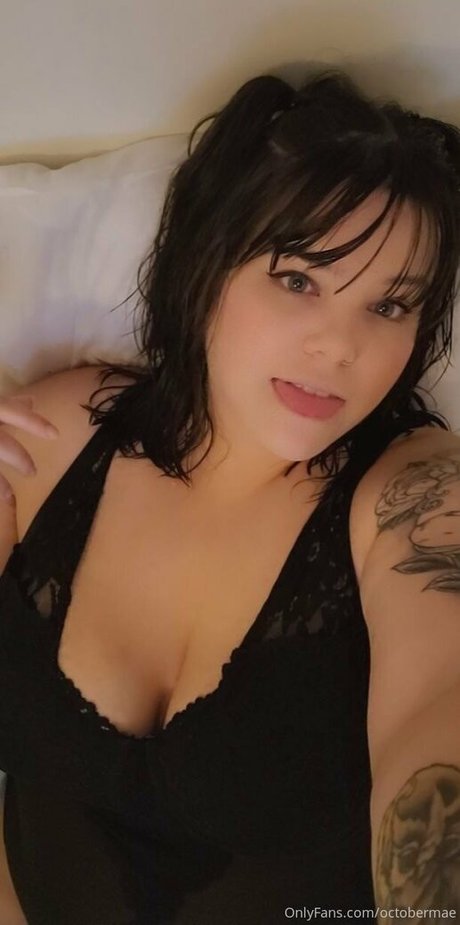 octobermae star naked galleries