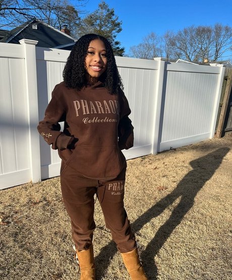 dripping wet pussy onlyfans beautiful naked photo