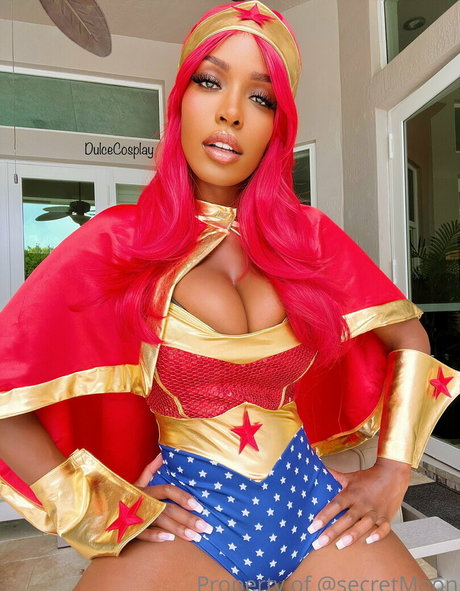 giantess onlyfans beautiful naked galleries