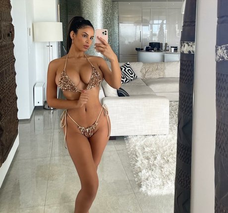 Briannagova exclusive star pics