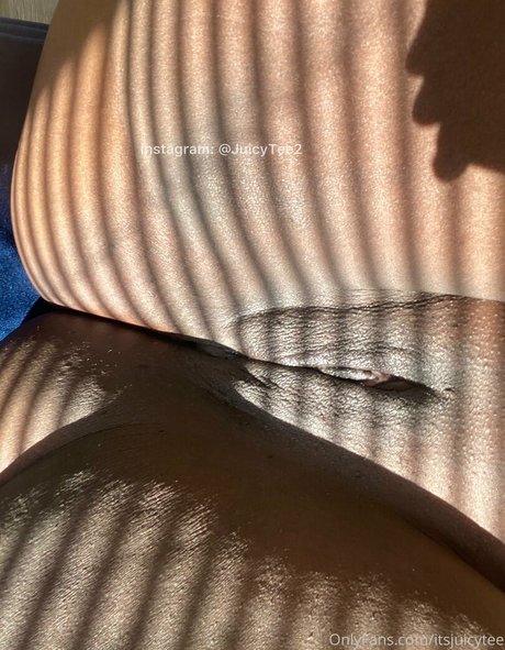 itsjuicytee top pornstar photo