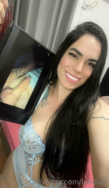 luhdias naked star images