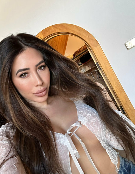 cocktailratings model high quality picture