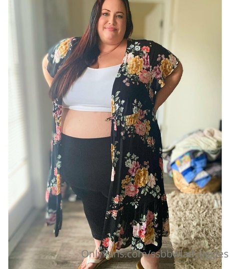 ssbbwladyjiggles model perfect galleries