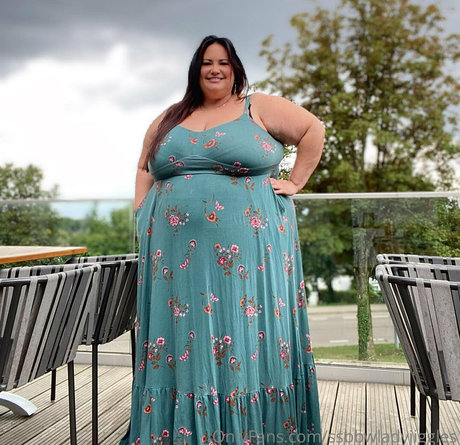 ssbbwladyjiggles nudes model galleries