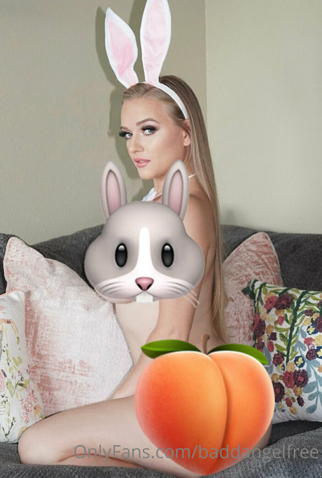 baddangelfree nudes model photos
