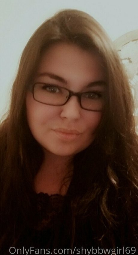 shybbwgirl69 model hd picture
