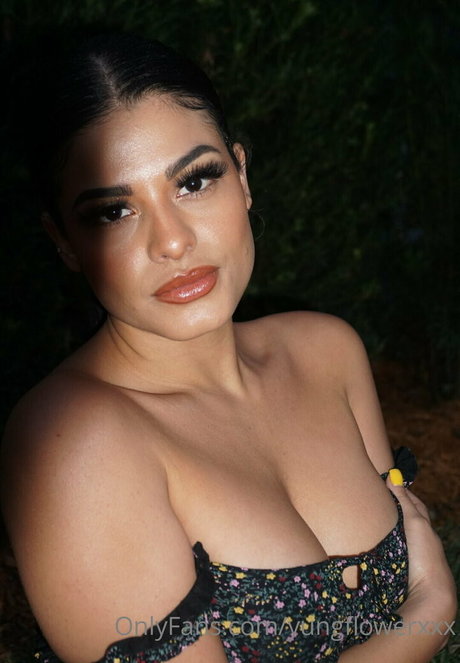 yungflowerxxx model nice photo
