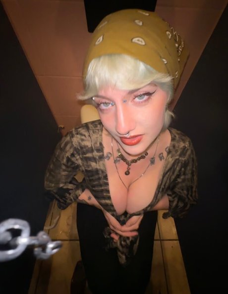 BillieGMcGehee art actress archive