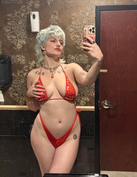 BillieGMcGehee beautiful actress photos