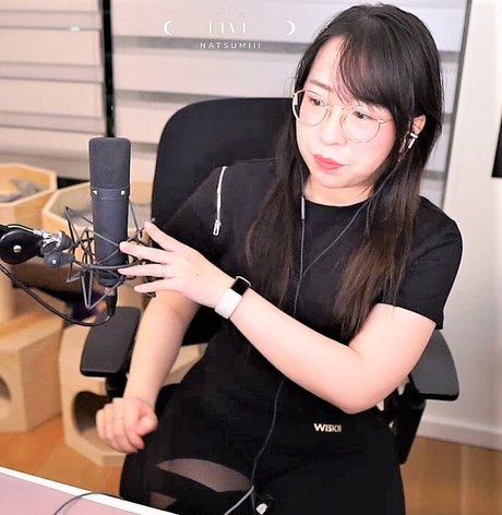 lolnatsumiii model sexy pics