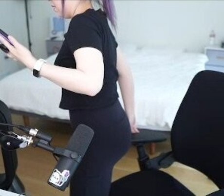 lolnatsumiii nudes actress picture