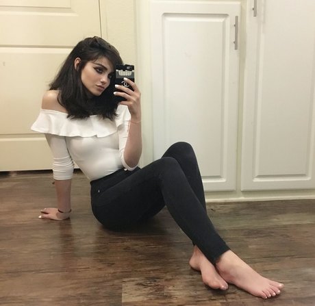 autumngravesz exclusive star pic