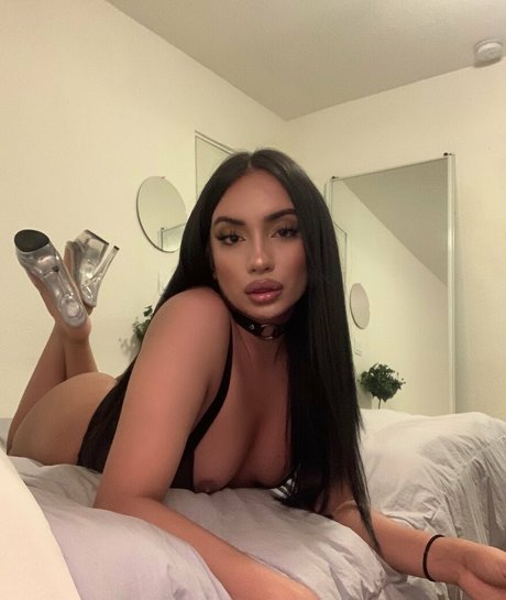 latinavalentinax nice actress image