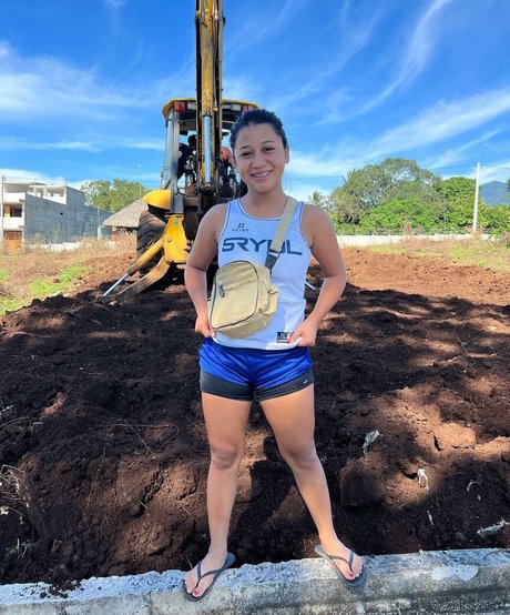 esmelachapina nudes actress image