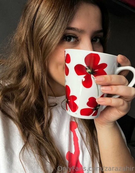 zarazahir star erotic image