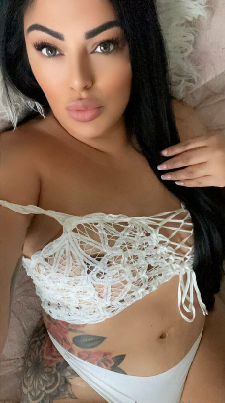 thick jennakumz pornstar free picture