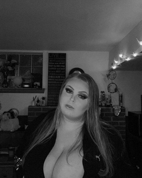 Danie Marie naked actress pictures