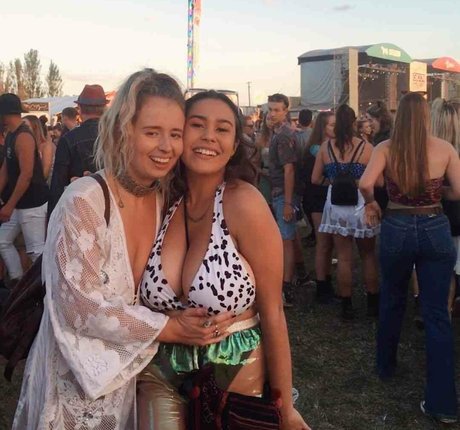 Lotti Loka erotic star image