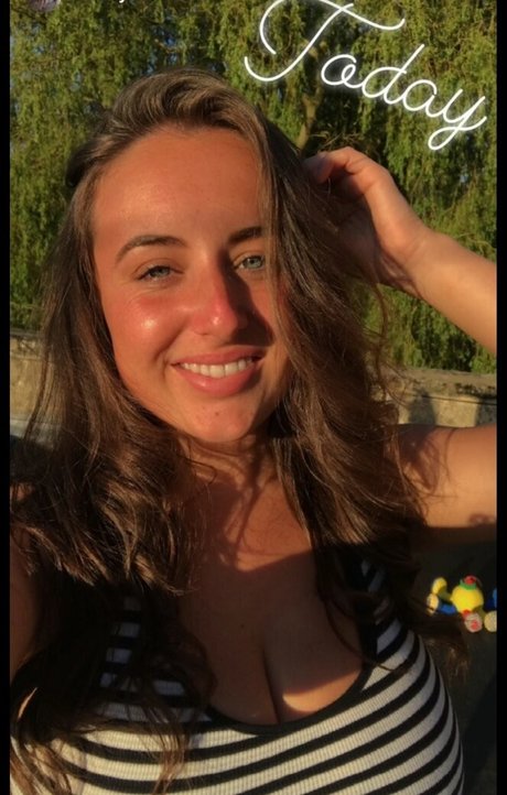 Tiffany Harrison model art image