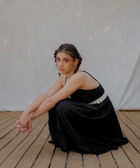 Yasmeen Fletcher art star photos