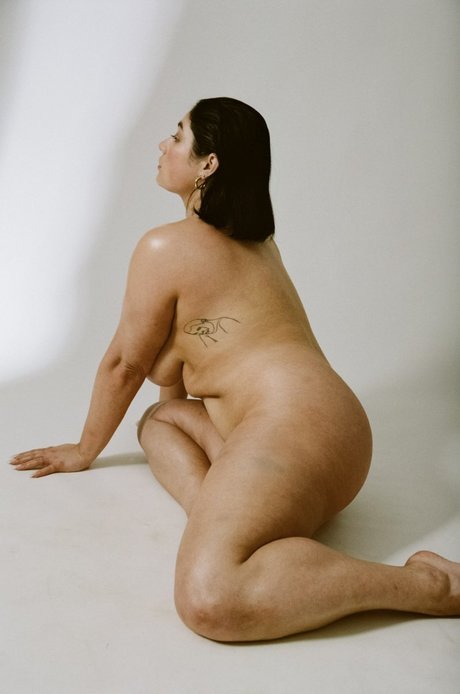 Paige Mary Grace model free pictures