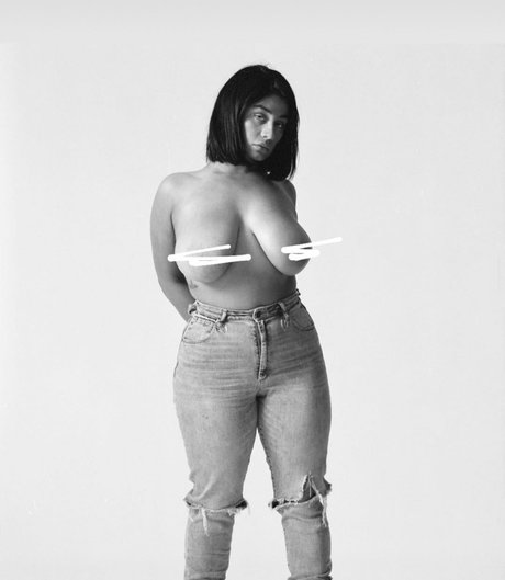 Paige Mary Grace model hot img