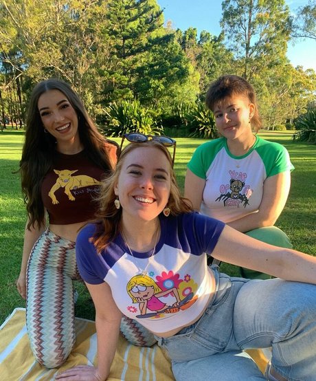 Molly Shield nice star pictures