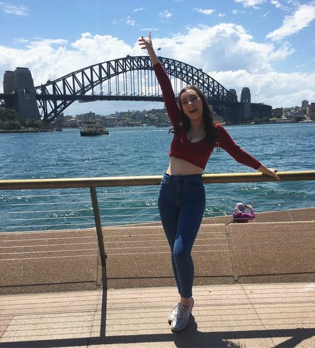 Molly Shield pornstar pretty pictures