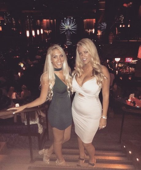 skinny blonde milf onlyfans beautiful naked pic