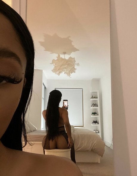 Unfilteredhours beautiful model photos