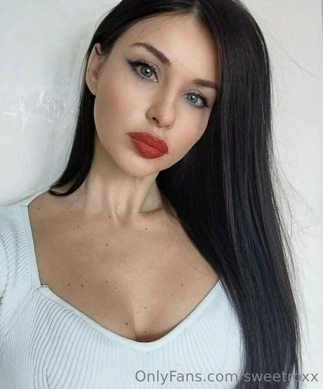 sweetroxx free model photos