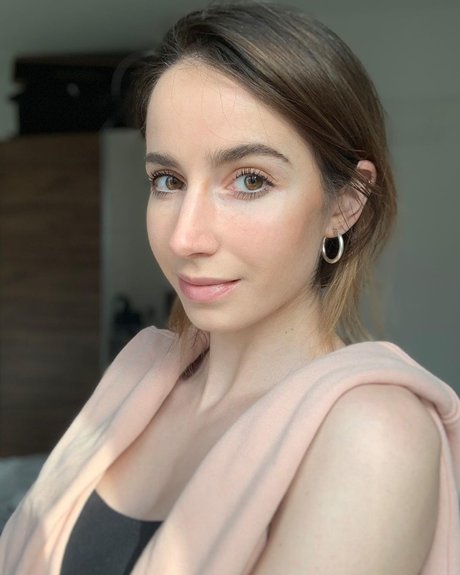 csjack9 naked model photo