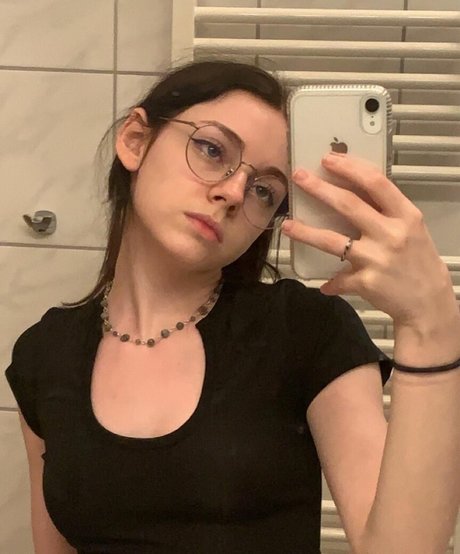 Rosiemx x model nudes photos