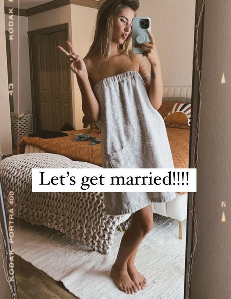 thatpineapplegirl adult actress pics