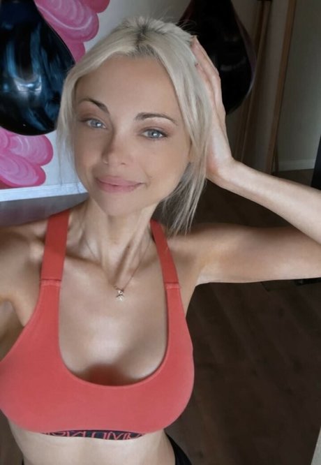 Katja Glieson adult actress gallery