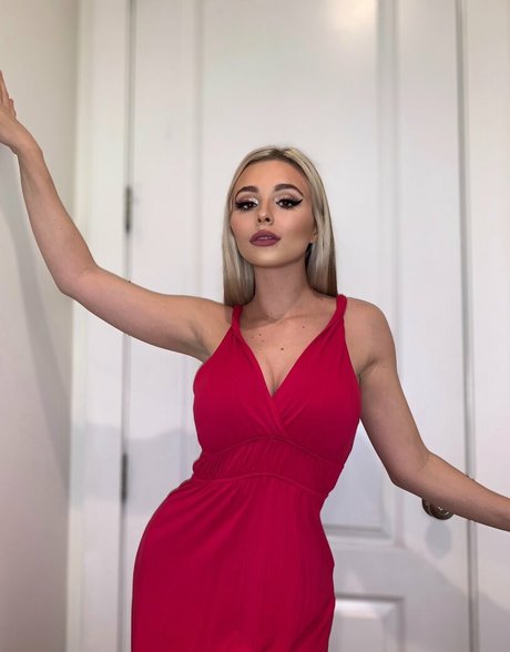 Martina Eliza high quality pornstar images