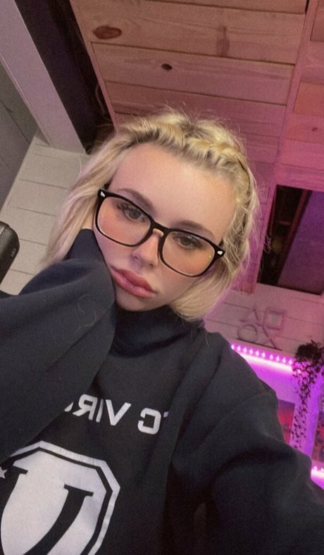 Martina Eliza model art photo