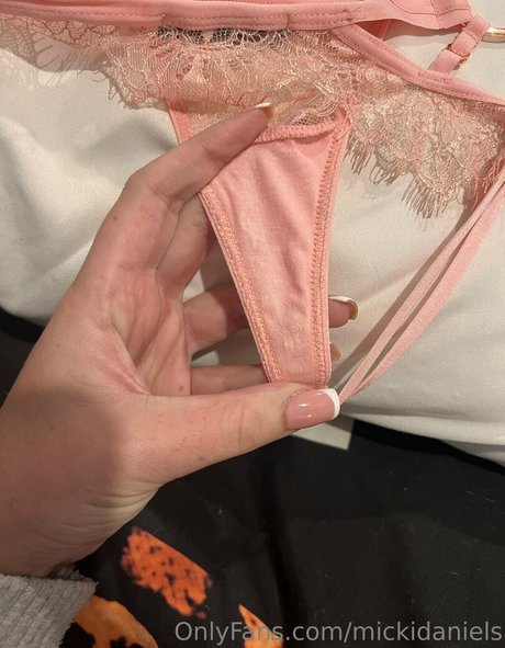 mickidaniels nude actress archive