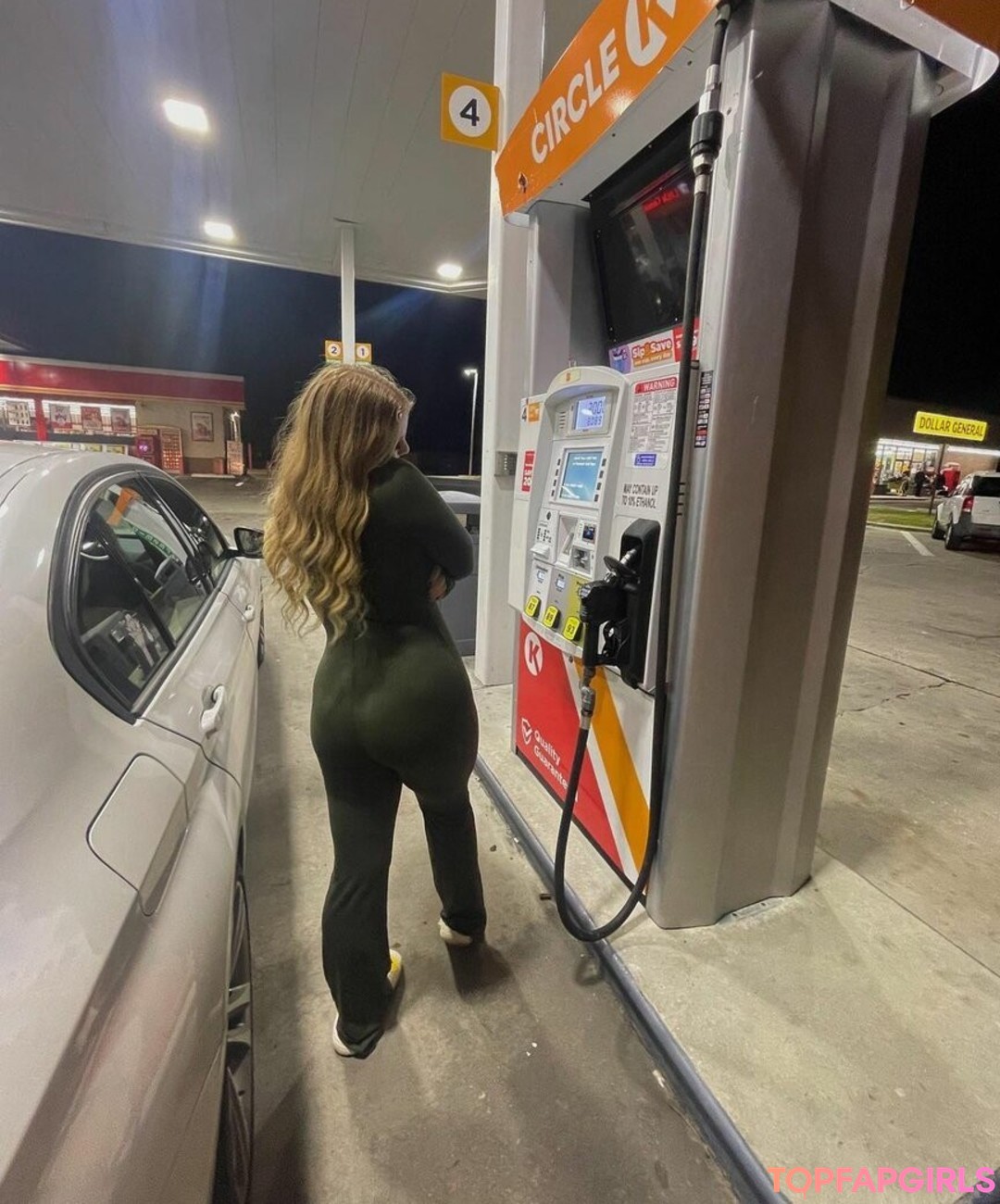 Halohailsangel naked pornstar picture