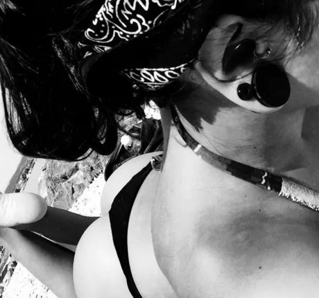 Miss Caffeine pornstar exclusive pictures