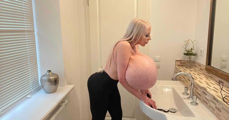 beshinedotcom adult actress img