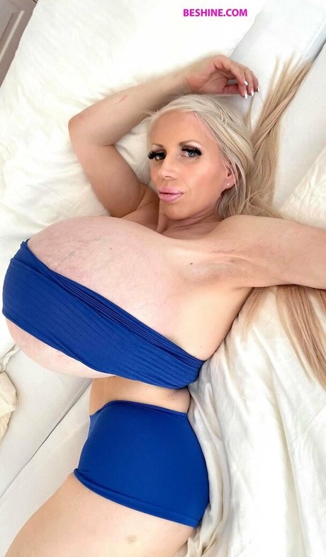 lesbian ass onlyfans beautiful naked images