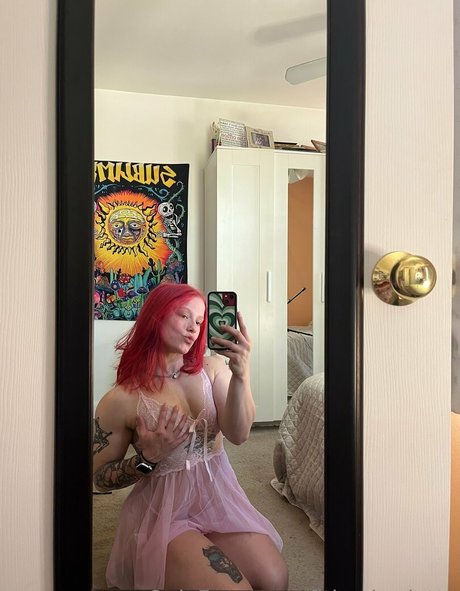 fitbycharlotte top actress pic