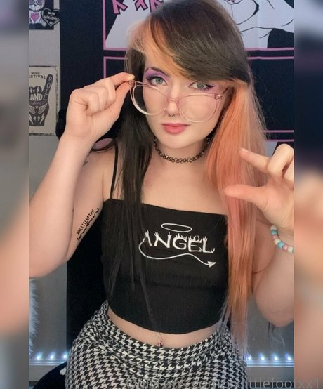 xxlittlefootxx1 pornstar erotic galleries