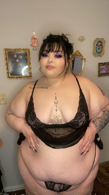 40 years old onlyfans pretty gallery