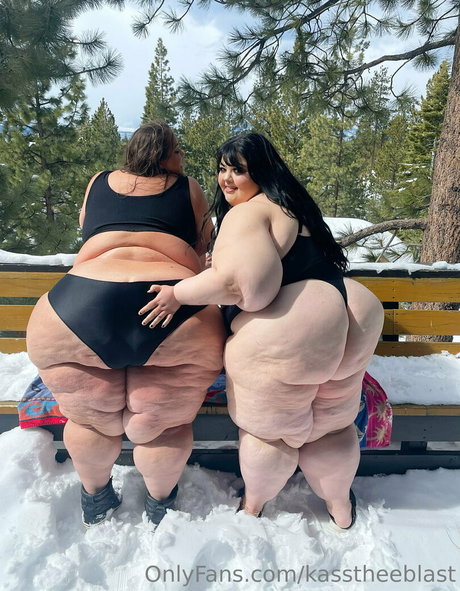 leather leggings onlyfans erotic pic