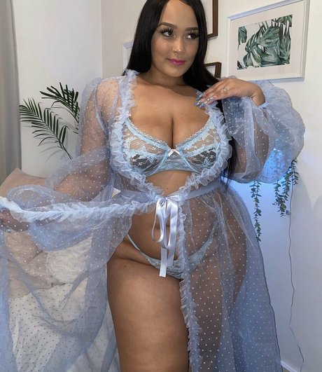 Natalie E Wade top actress pictures