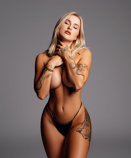 latina onlyfans beautiful pictures